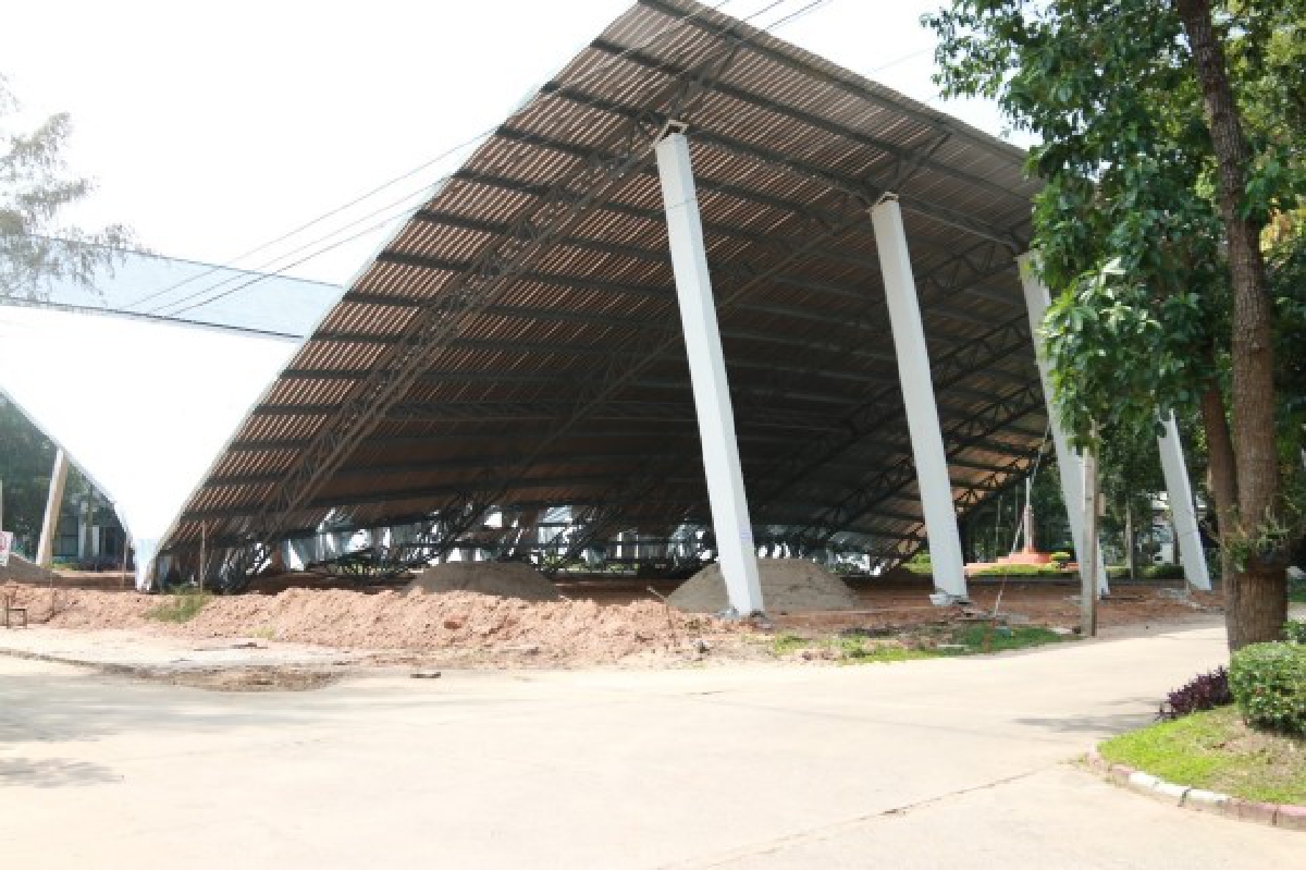 พายุพัดโดมเอนกประสงค์โรงเรียนพัง พายุพัดโดมเอนกประสงค์โรงเรียนพัง