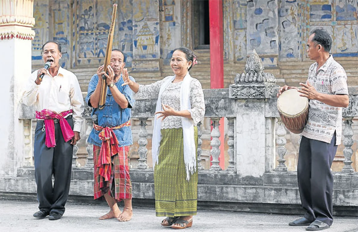 แซบอีหลี อีสาน 3 รส