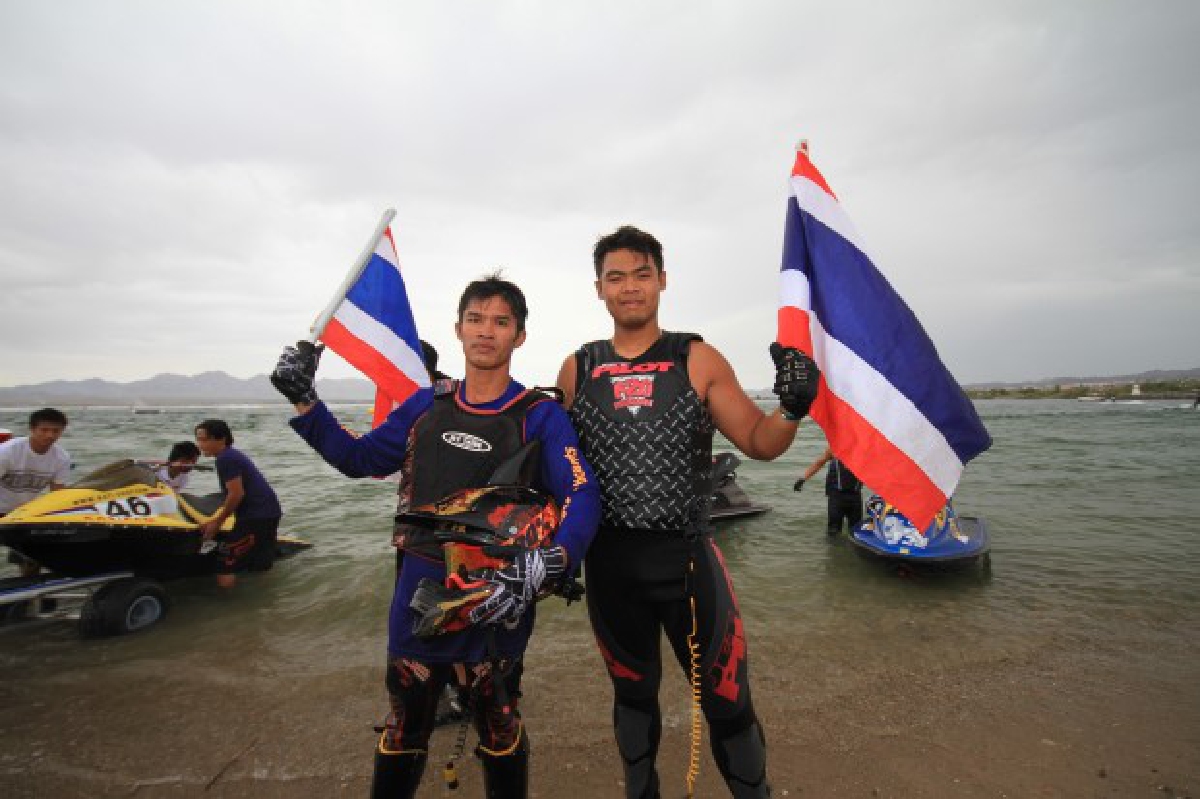 ประดิษฐ์...ซิวแชมป์โลกสะใจ ประดิษฐ์...ซิวแชมป์โลกสะใจ