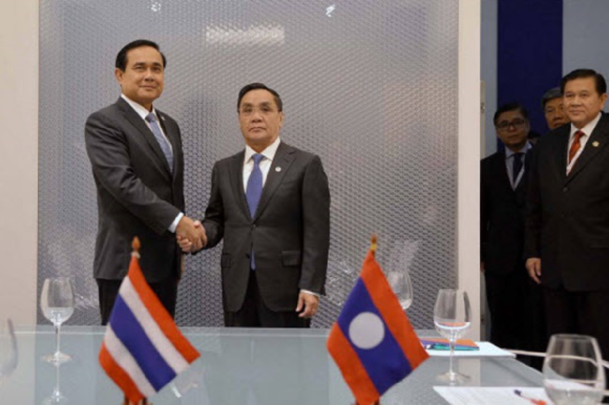 ไทย-ลาว สานสัมพันธ์เตรียมพร้อมรับเออีซี ไทย-ลาว สานสัมพันธ์เตรียมพร้อมรับเออีซี