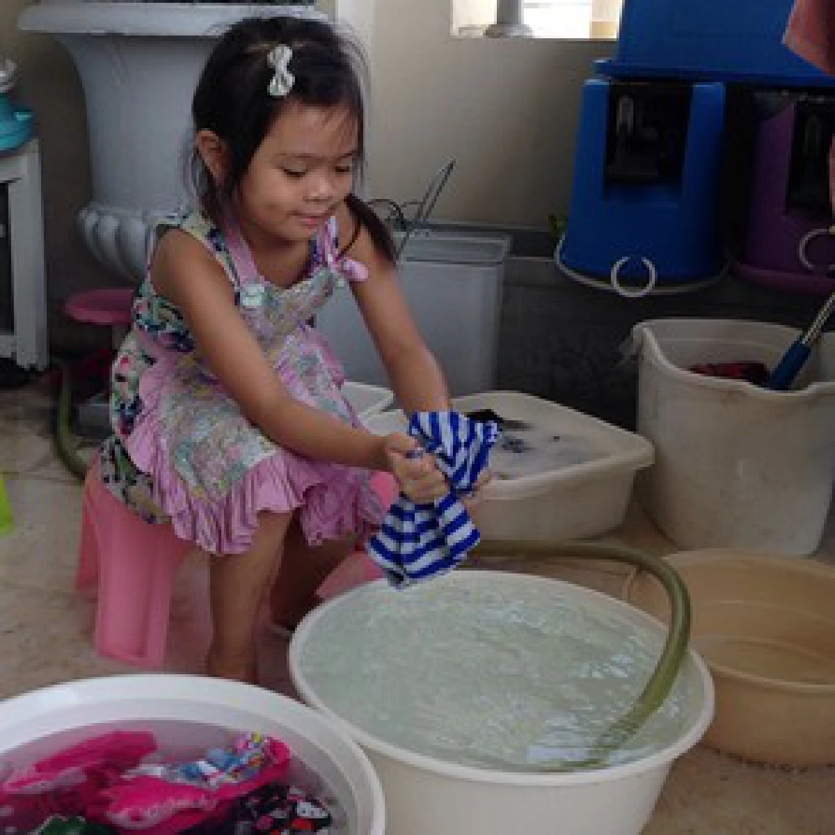 แม่แบมไม่ติดไฮโซ สอนลูกช่วยทำงานบ้าน