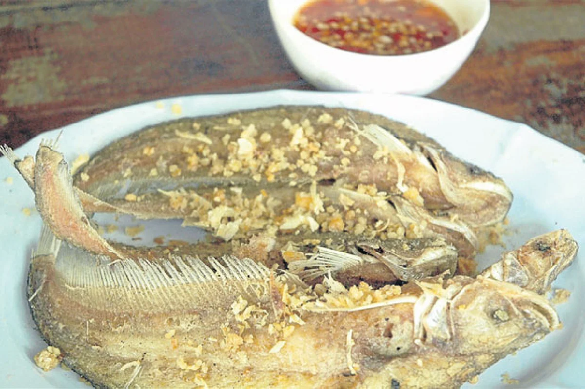 ไปกินลาบโบราณที่ชายแดนไทย-กัมพูชา