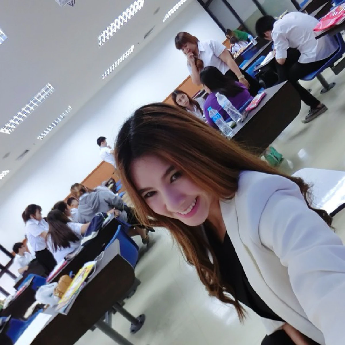 "เบเบ้"ติดใจ!อาชีพอาจารย์ ยันไม่ทิ้งวงการบันเทิง