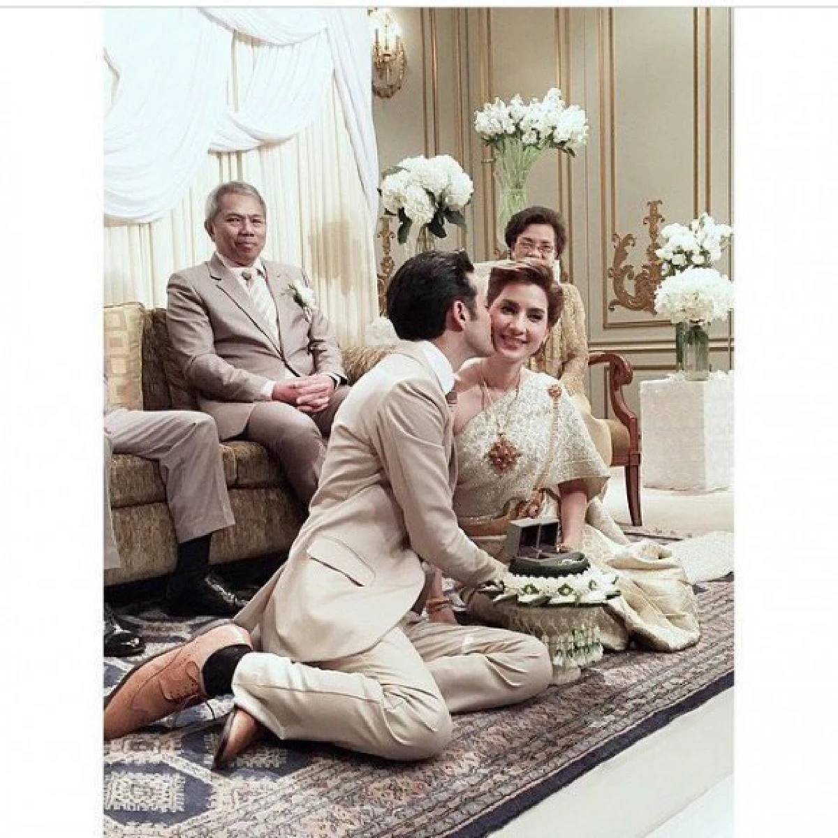 "เปิ้ล-นิว"ควงคู่วิวาห์ชื่นมื่น