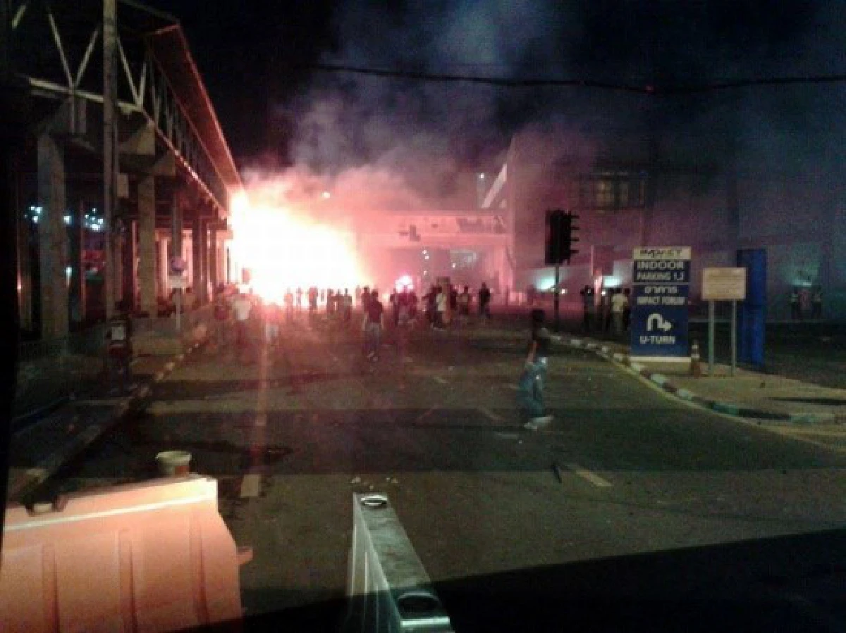 "แฟนบอลตีกัน" ความรุนแรงนอกสนามสู่วาระแห่งชาติ