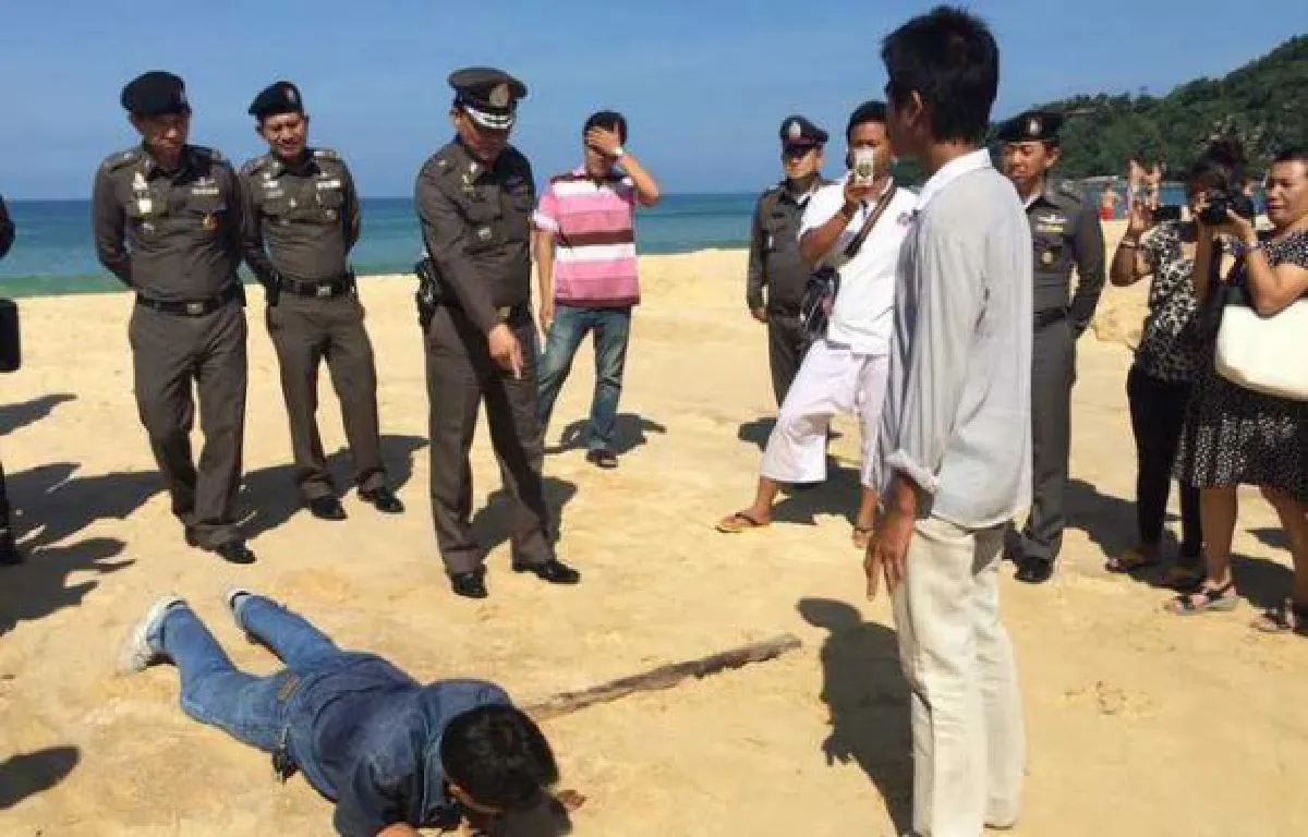 Tourist beaten into coma on Phuket beach (video)