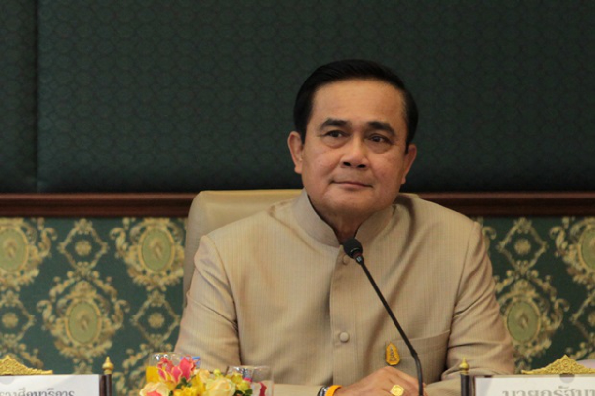 "ประยุทธ์"ปัด"ประวิตรไปจีนคุย"ทักษิณ" "ประยุทธ์"ปัด"ประวิตรไปจีนคุย"ทักษิณ"