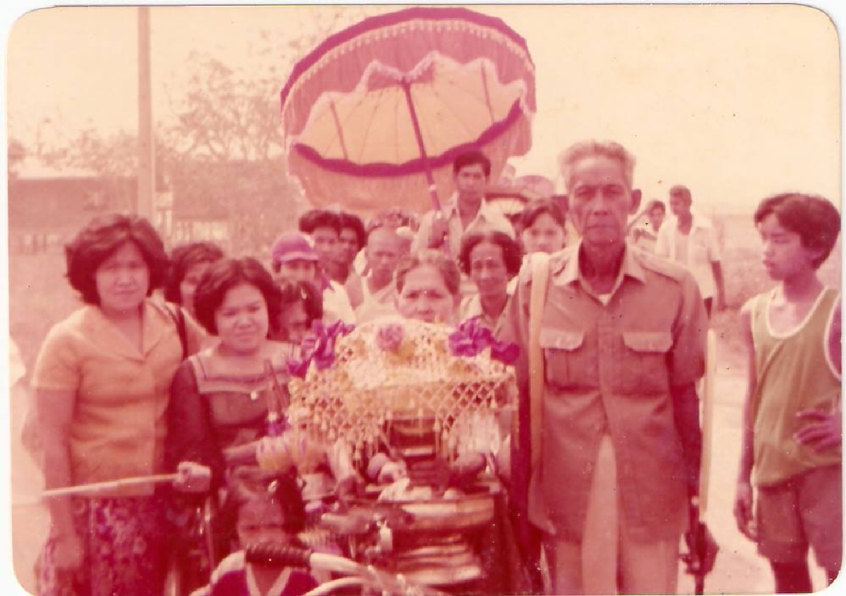 เผยภาพ!"เท่ง เถิดเทิง"สมัยถีบสามล้อรับจ้าง