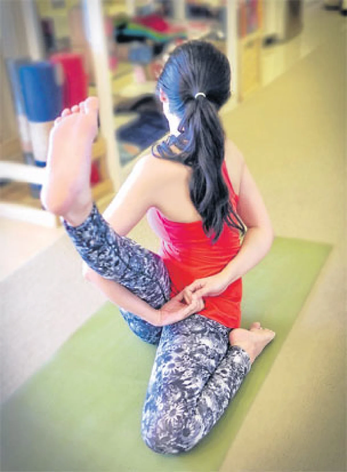 ท่า Ardha Matsyendra Virasana