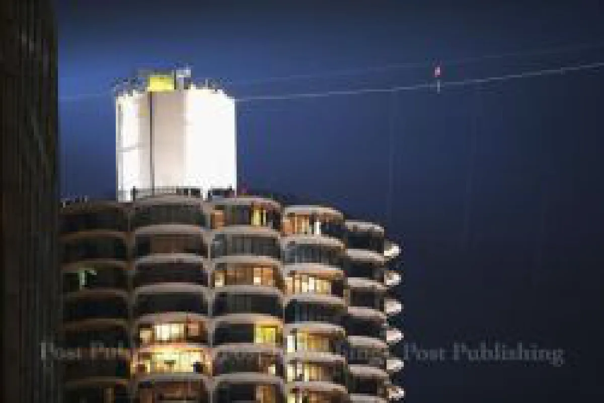 Tightrope walk blindfolded, high above Chicago streets (video)