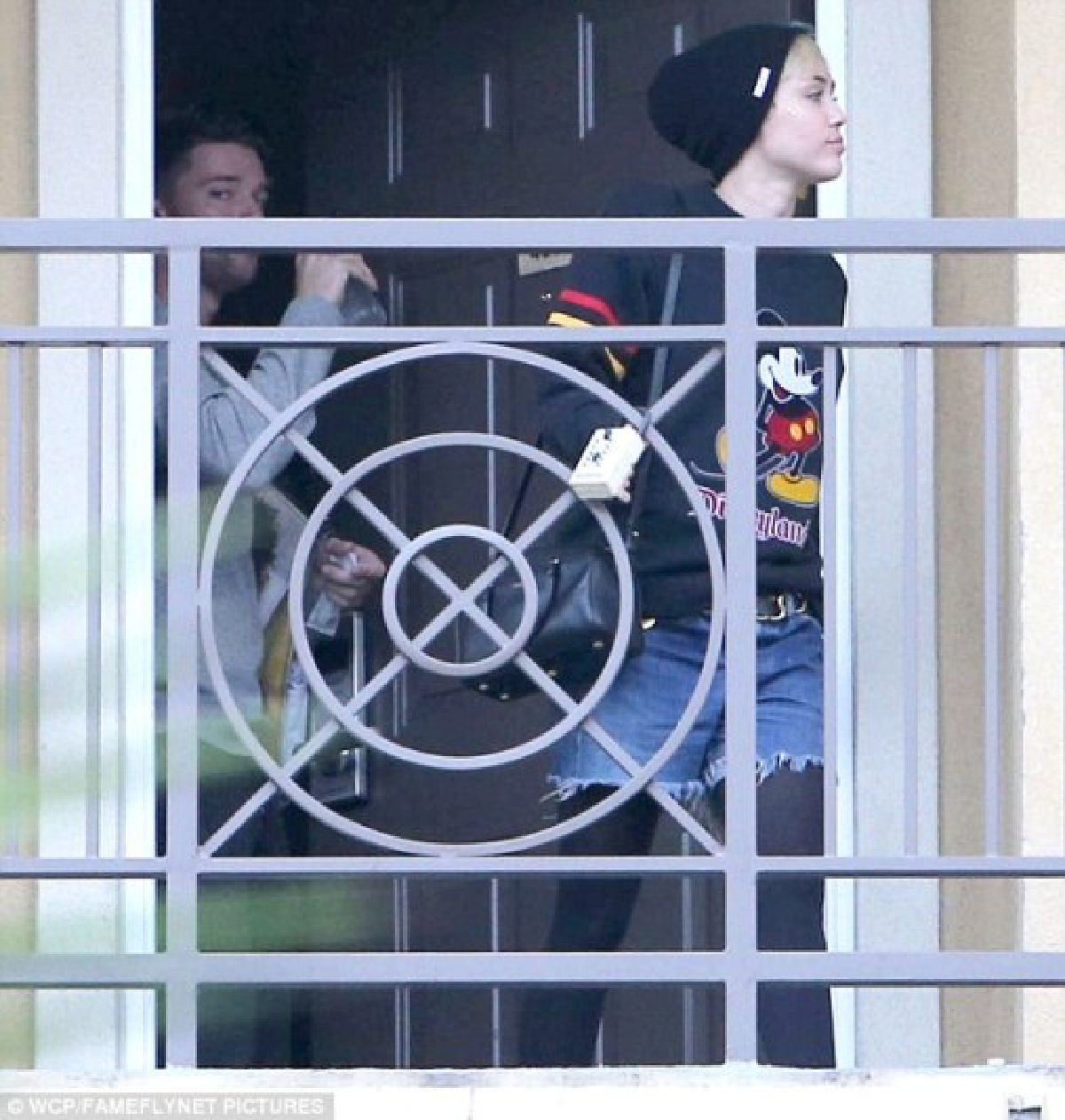 เอ๊ะยังไง?"ไมลีย์"ย่องออกจากบ้าน!ลูกชายคนเหล็ก