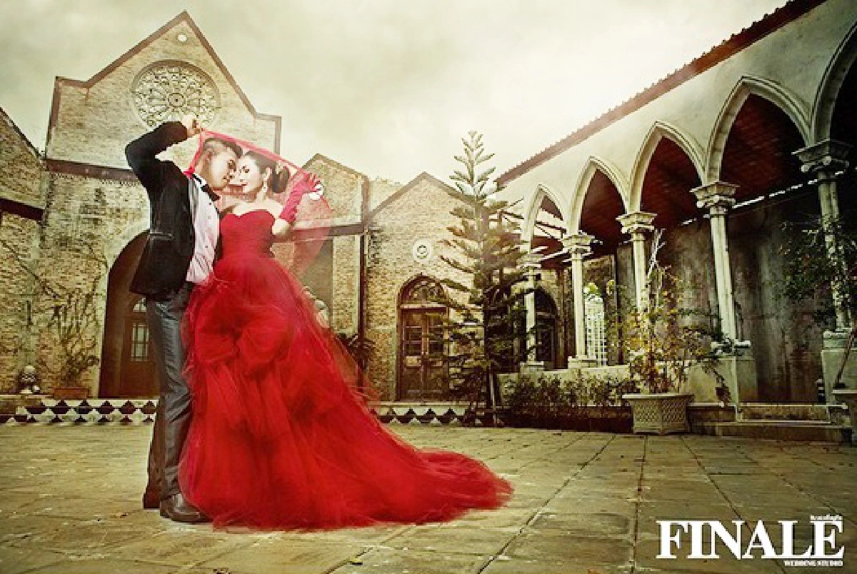 เผยภาพพรีเวดดิ้ง!"อ๋อม สกาวใจ"ในชุดเจ้าสาวสีแดง
