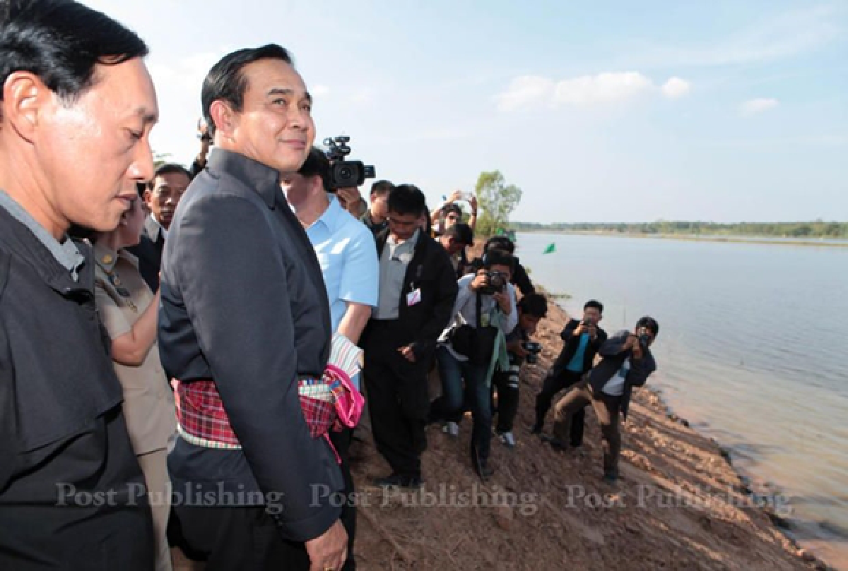 Students "welcome" Prayut in Northeast (Thursday update)
