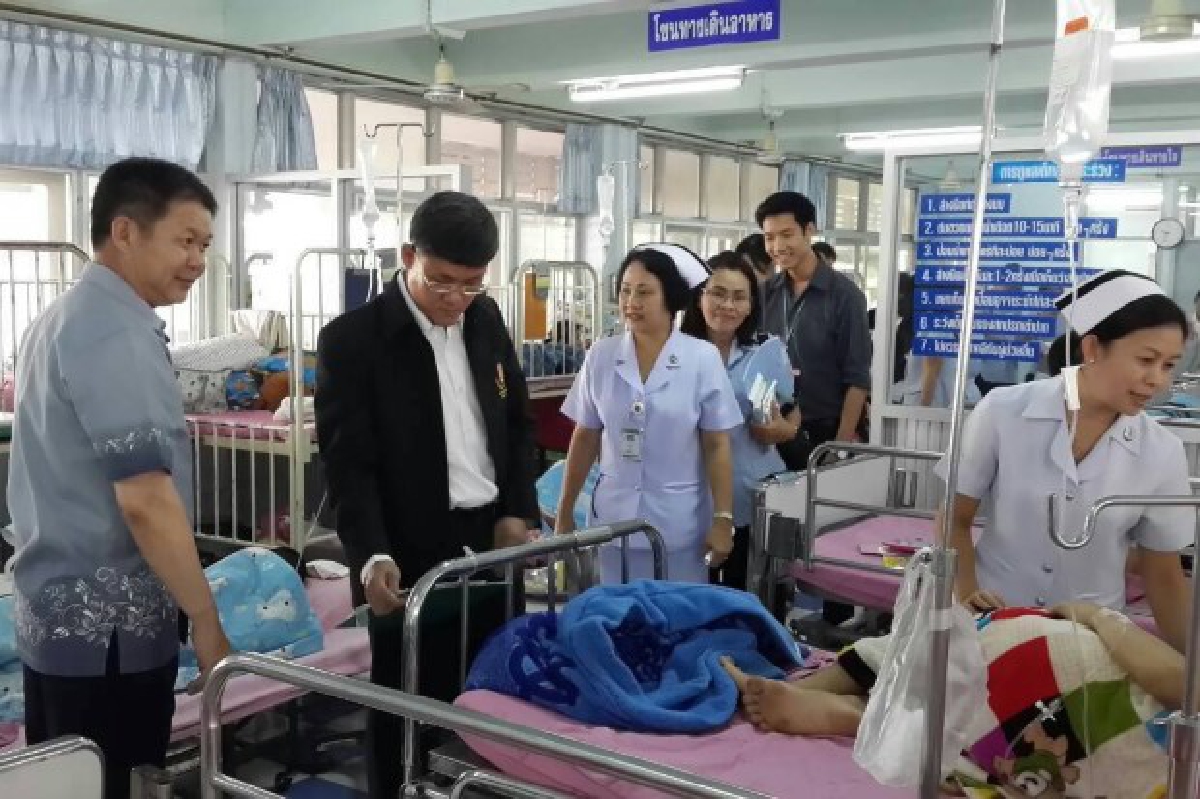 นักเรียน106คนท้องร่วงคาดอาหารเป็นพิษ นักเรียน106คนท้องร่วงคาดอาหารเป็นพิษ