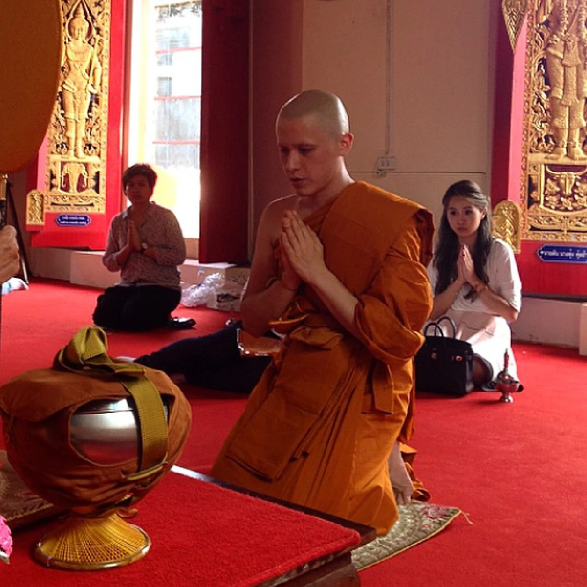 "กาย นวพล"บวช!ได้ฉายา"พระอัคคะธัมโม"