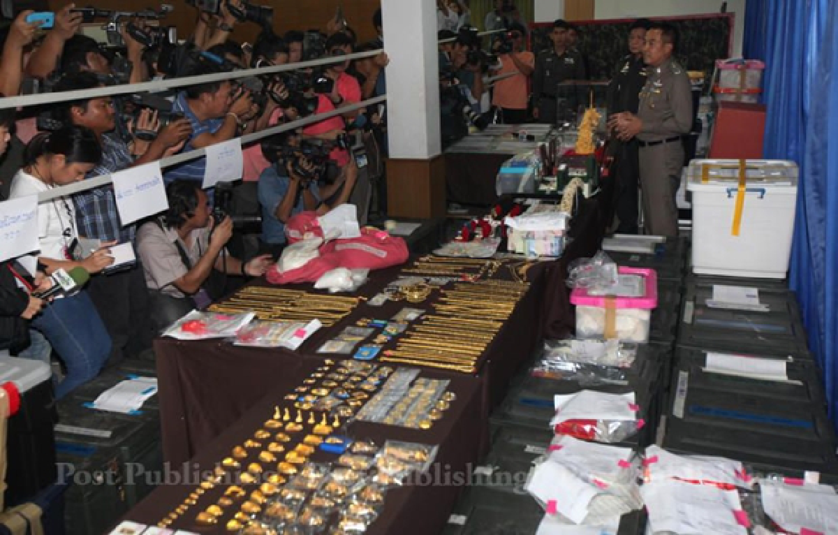 Corruption wealth shown, 5 more arrests