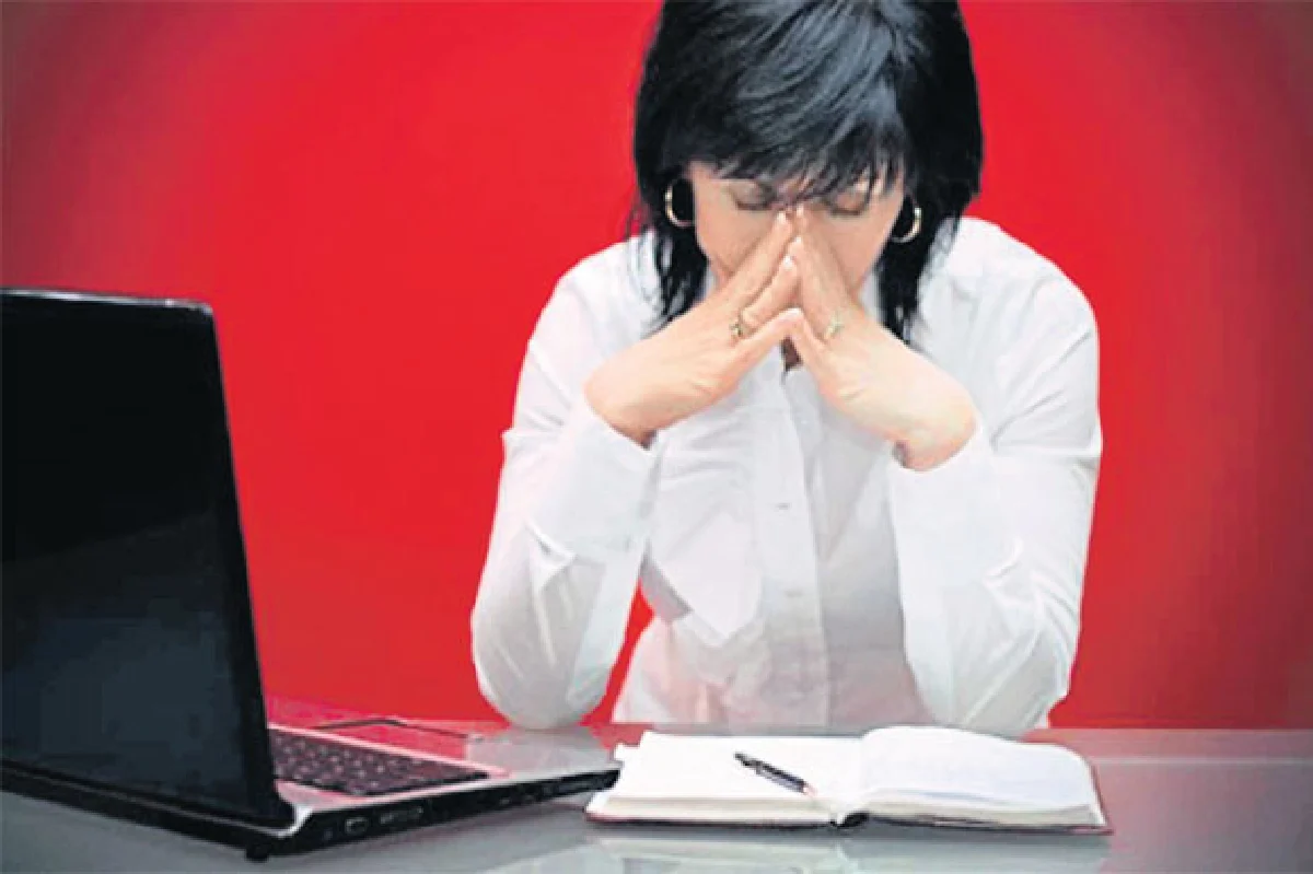 ช่วยด้วย! แฟนติดเกมติดบอล ติดหญิง ติดเพื่อน