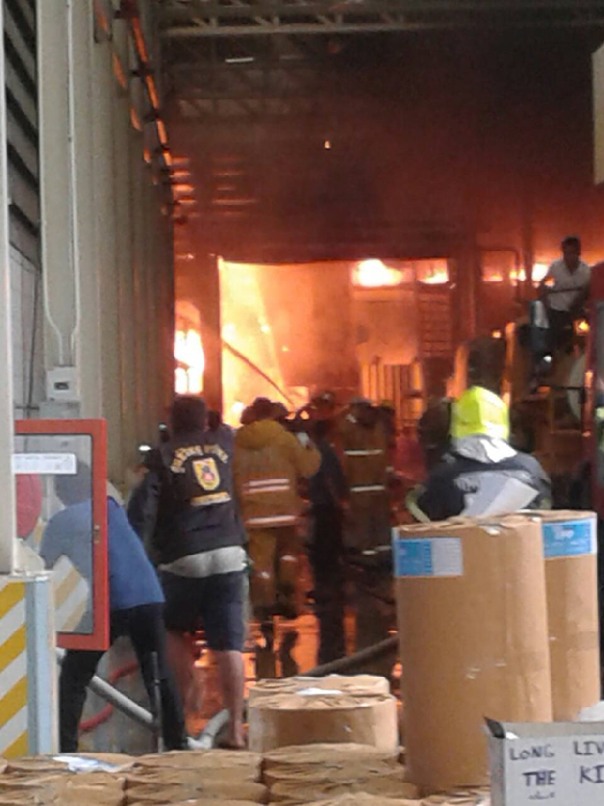 ไฟไหม้!โรงงานพลาสติกย่านพระราม2