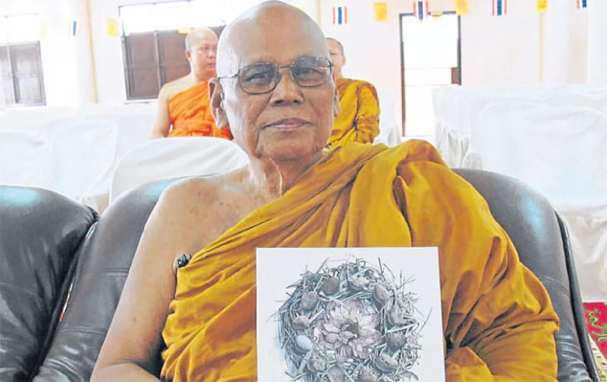 พระสงฆ์ไทย ชาวพุทธทั่วโลก ถวายพรพระบาทสมเด็จพระเจ้าอยู่หัว