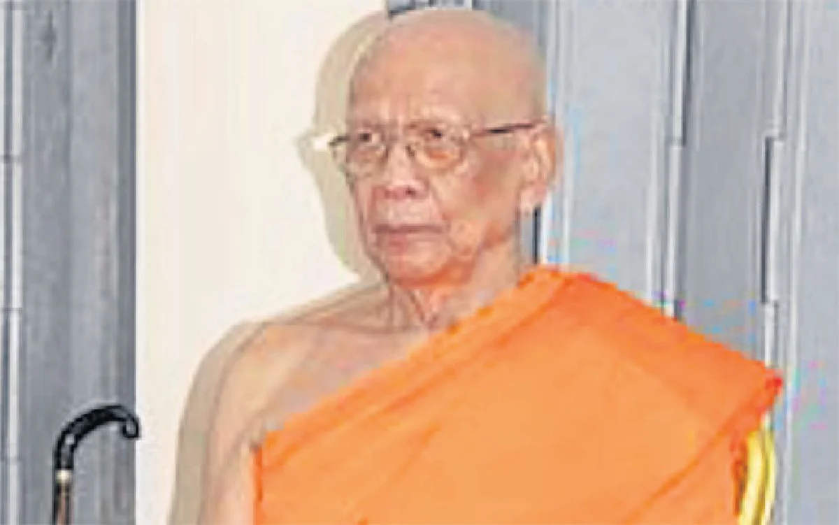 พระสงฆ์ไทย ชาวพุทธทั่วโลก ถวายพรพระบาทสมเด็จพระเจ้าอยู่หัว