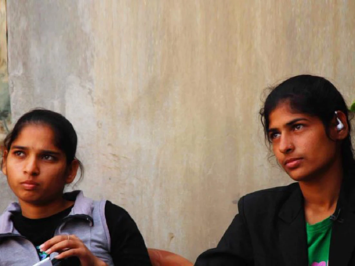 สาวอินเดียฮึดสู้สุดใจ หลังถูก3คนร้ายลวนลามบนรถเมล์ (มีคลิป)