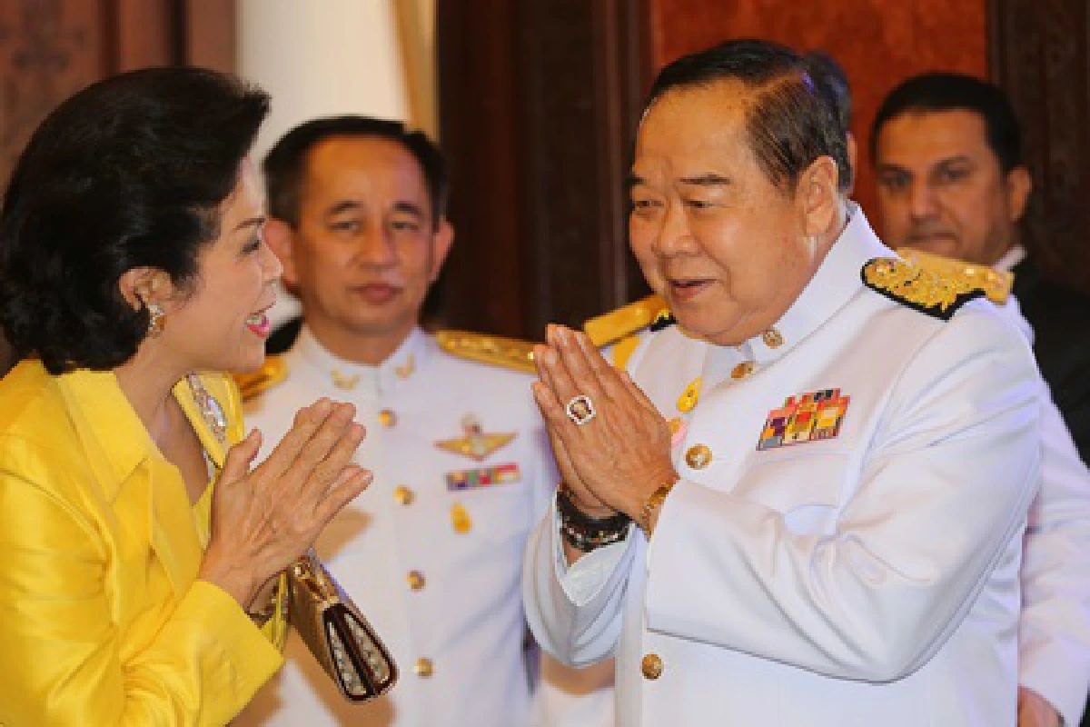 "นายกฯ"นำครม.ร่วมลงนามถวายพระพร