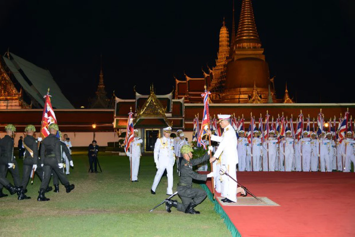 พระบรมฯเสด็จฯพิธีตรึงหมุด-พระราชทานธงชัยเฉลิมพล