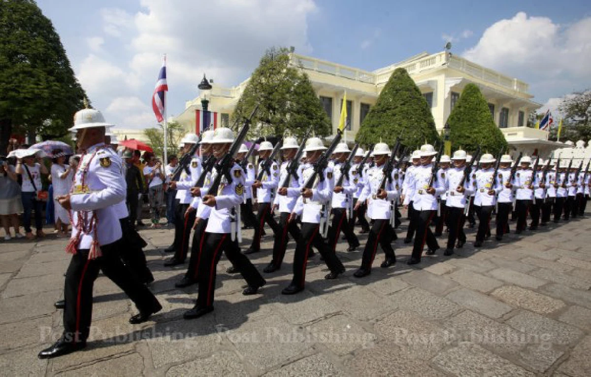 พระบรมฯเสด็จฯพิธีตรึงหมุด-พระราชทานธงชัยเฉลิมพล