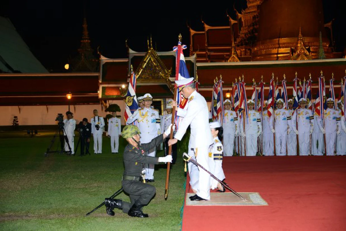 พระบรมฯเสด็จฯพิธีตรึงหมุด-พระราชทานธงชัยเฉลิมพล