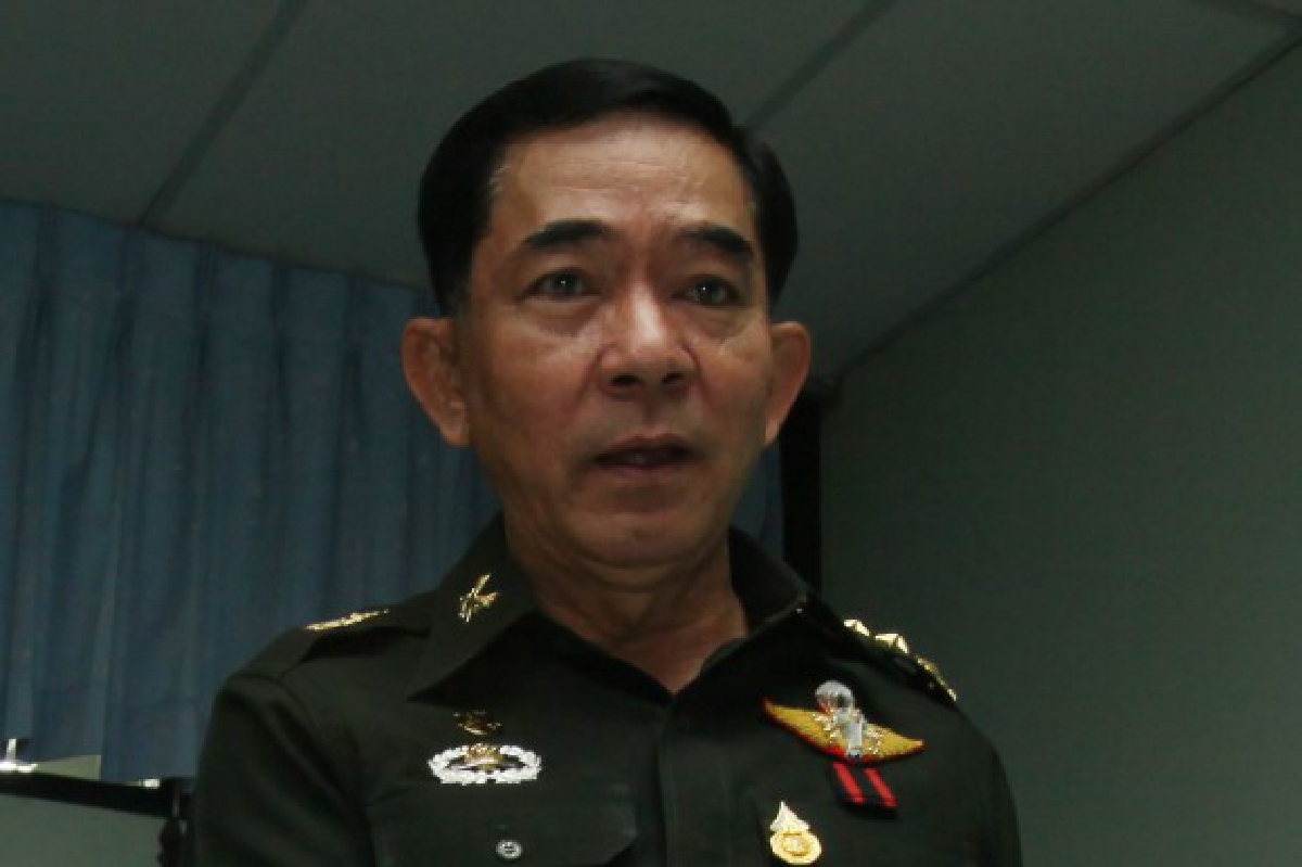 แม่ทัพภาคที่4ปรามชาวยางอย่าเคลื่อนไหว แม่ทัพภาคที่4ปรามชาวยางอย่าเคลื่อนไหว