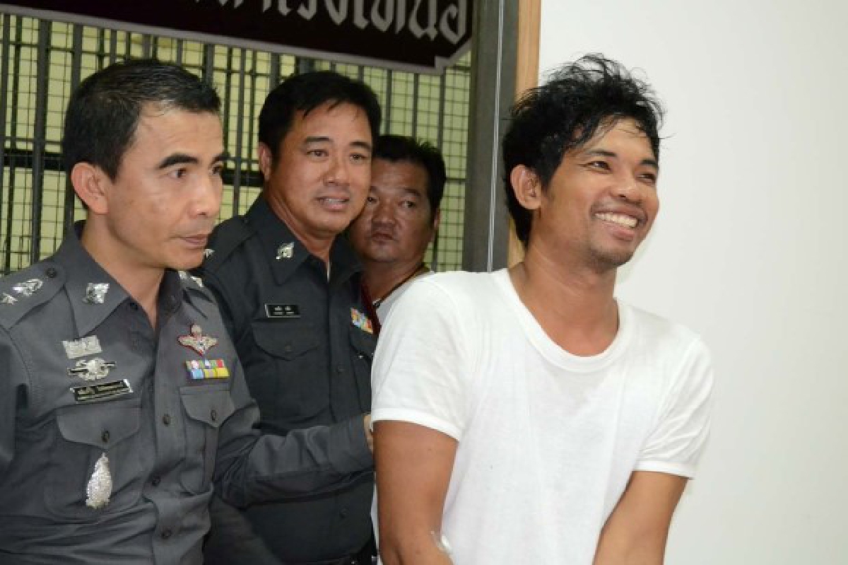 ตำรวจคุมฆาตกรคดีฆ่าหั่นศพฝากขัง ตำรวจคุมฆาตกรคดีฆ่าหั่นศพฝากขัง