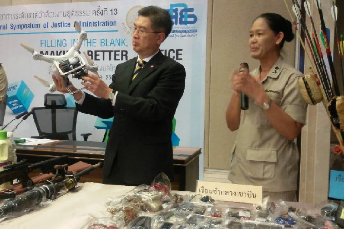 จนท.เผยมือถือในคุกเครื่องละ2ล้านใช้โดรนบินส่งยา