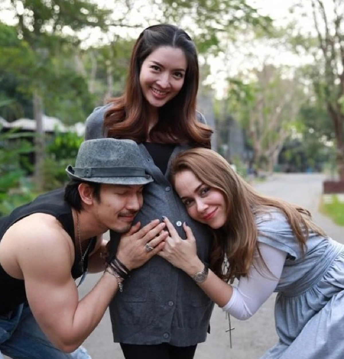 หวังป่อง! นัท ท้องชนท้อง แอฟ ขอลูกขณะเยี่ยม