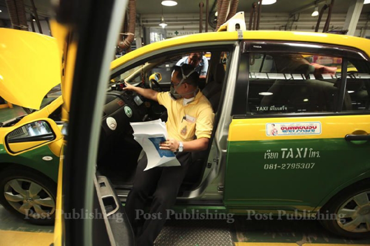 Taxi fares go up in Bangkok Saturday