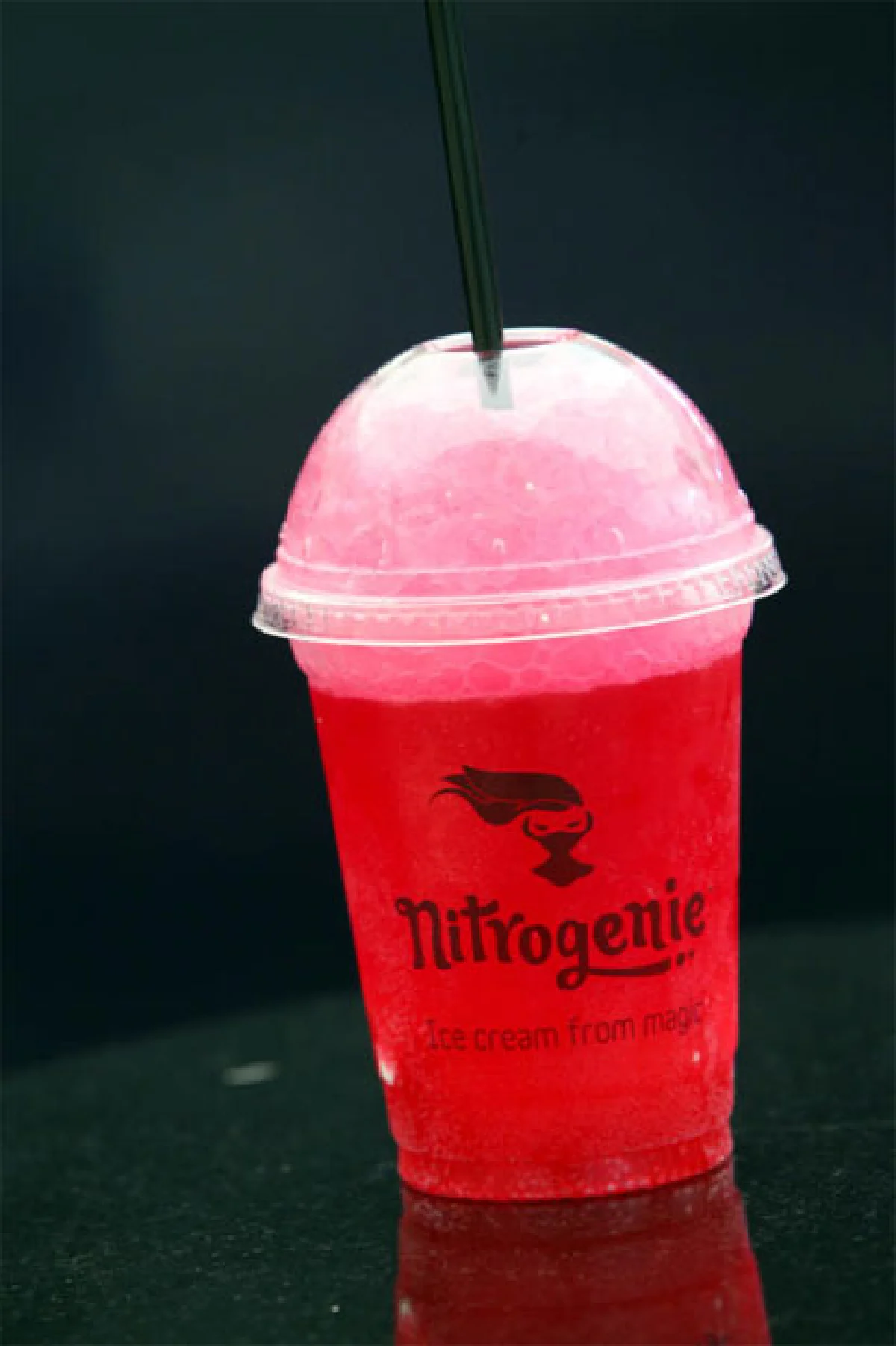 ‘ไนโทรจินี่’ ไอศกรีมถ้วยนี้มีมนต์