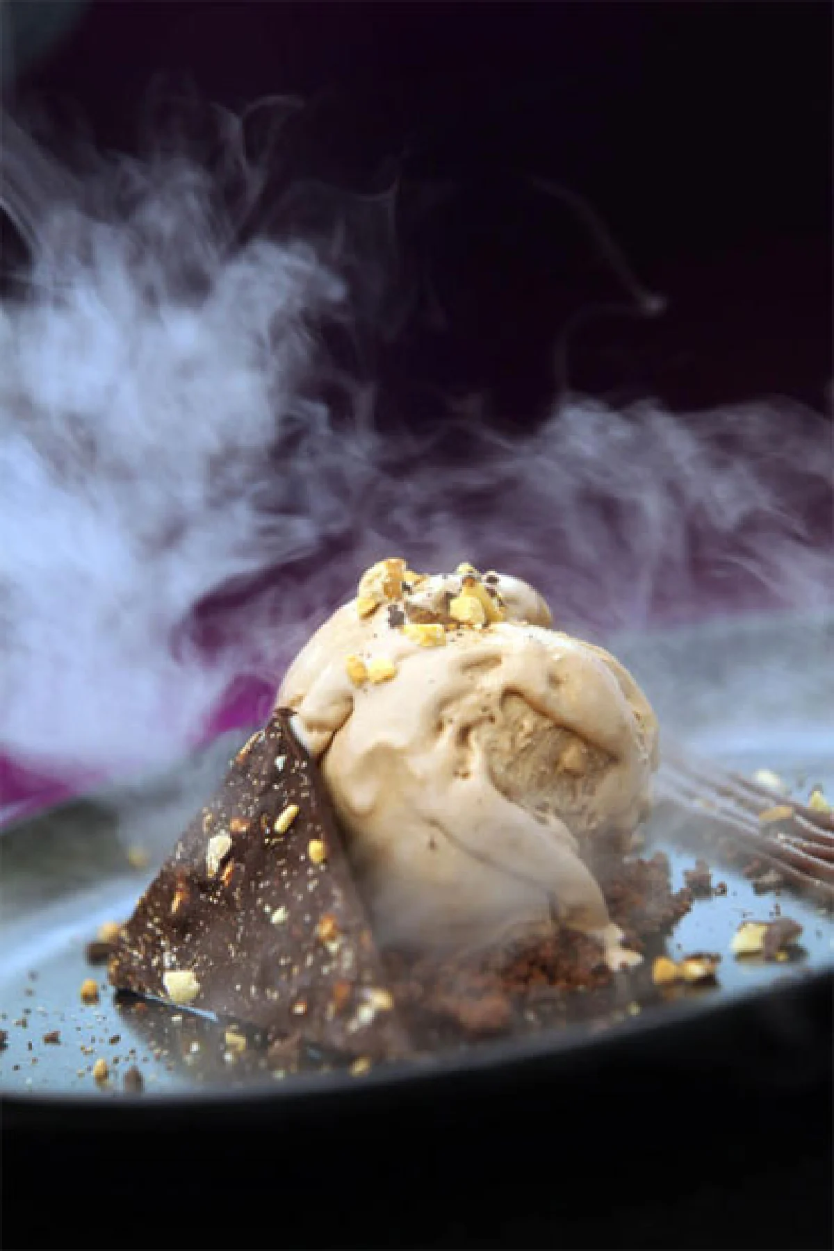 ‘ไนโทรจินี่’ ไอศกรีมถ้วยนี้มีมนต์