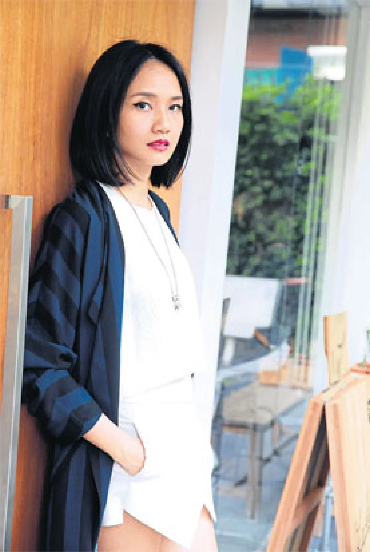 จิรายุ คูอมรพัฒนะ เธอเรียกตัวเองว่า นัก &middot; ทำ &middot; ภาพประกอบ