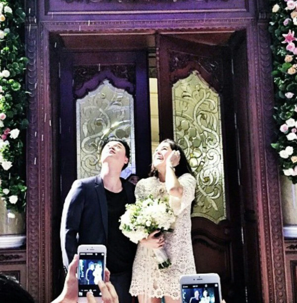 สุดหวาน!น็อตคุกเข่าขอ "ชมพู่" แต่งงาน