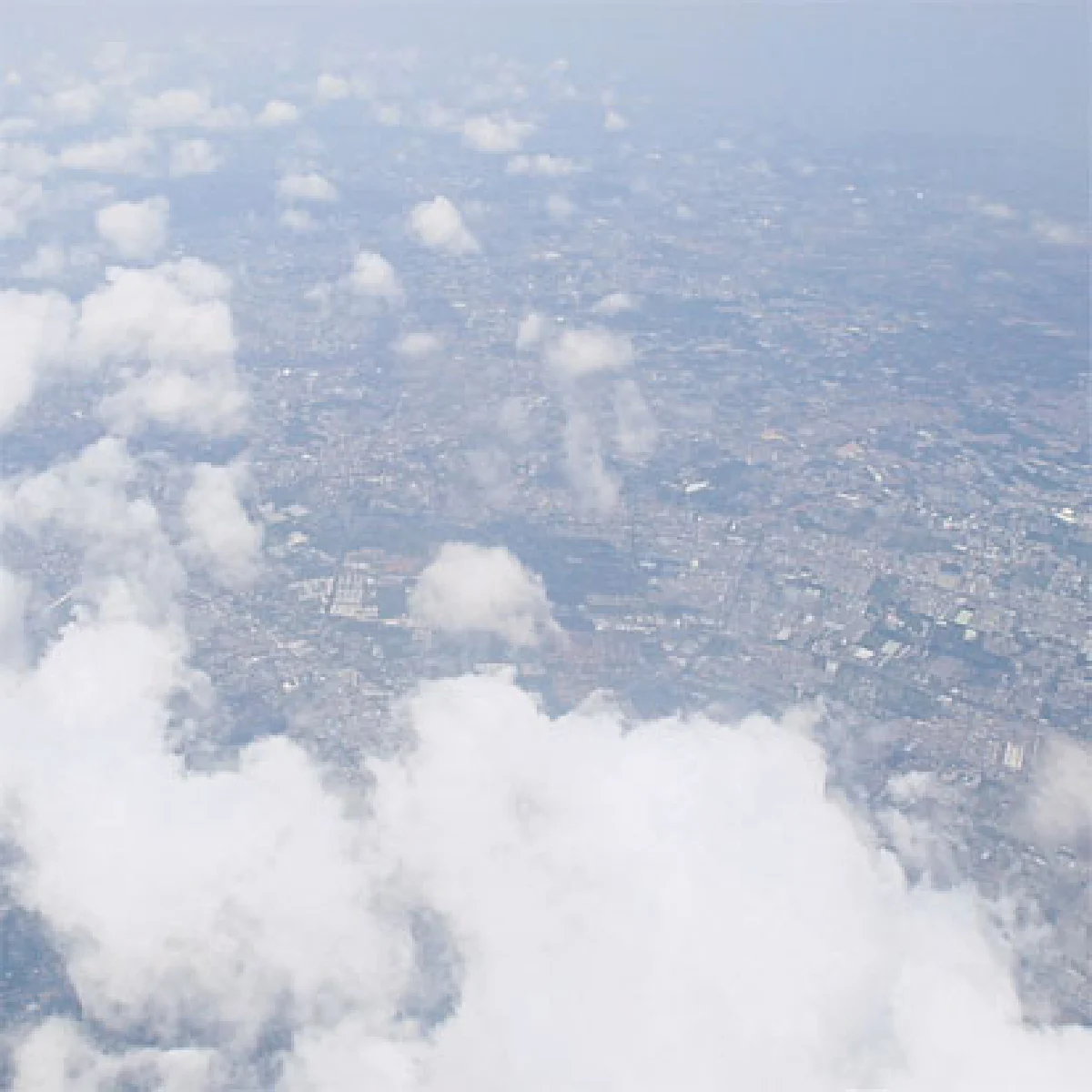 เวิ้งฟ้าริมหน้าต่างเครื่องบิน...