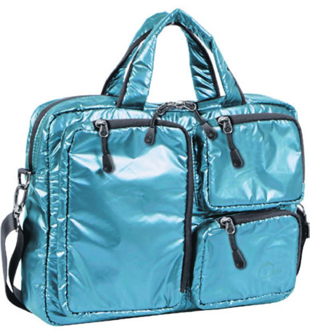 ทายาทรุ่น2ตำนานกระเป๋า ลุยเปิดแบรนด์ใหม่ ‘อูม’