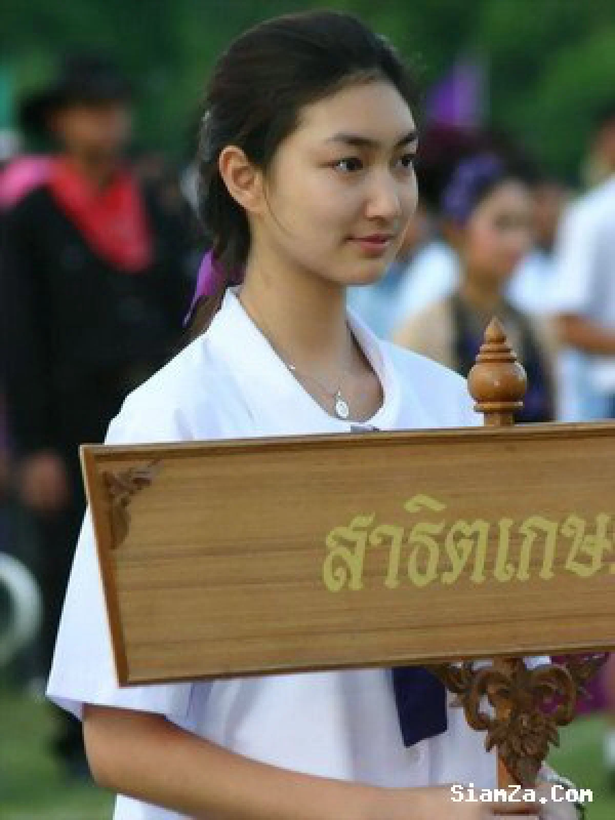 ย้อนวัยเด็ก!เหล่าดาราคนดังในชุดนักเรียน