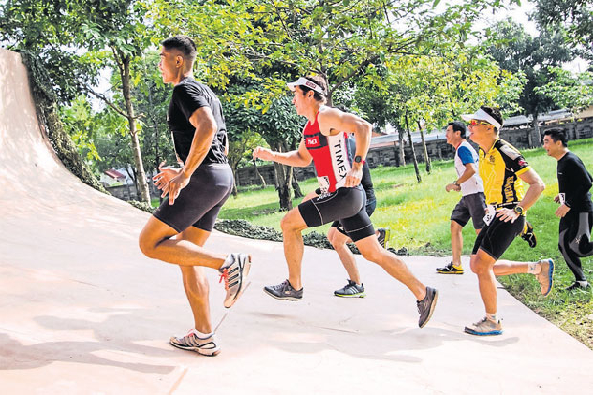 ปฏิวัติตัวเองอย่างถูกวิธี รับปีใหม่ ปฏิวัติตัวเองอย่างถูกวิธี รับปีใหม่