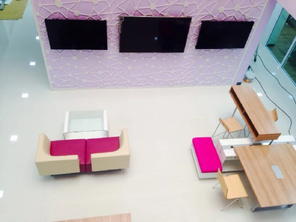 สำรวจ "ตึกลูกกวาด" กระทรวงแรงงาน "มาที่นี่มีงานทำ"