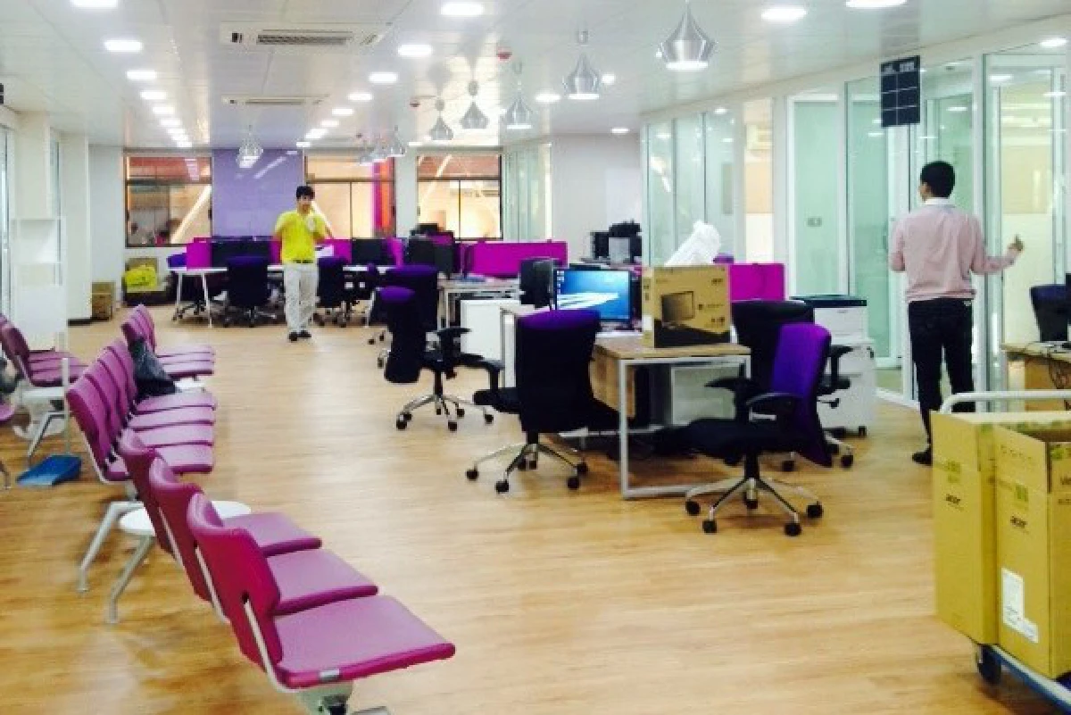 สำรวจ "ตึกลูกกวาด" กระทรวงแรงงาน "มาที่นี่มีงานทำ"