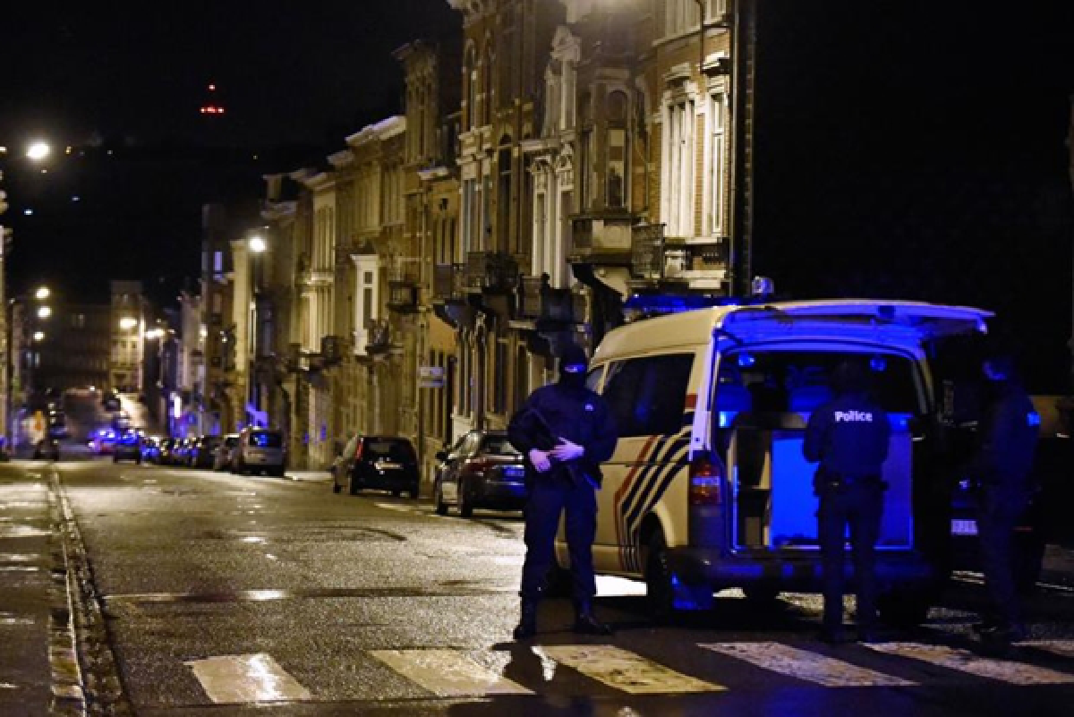 Belgium police kill 2 suspected militants as terror threat spreads