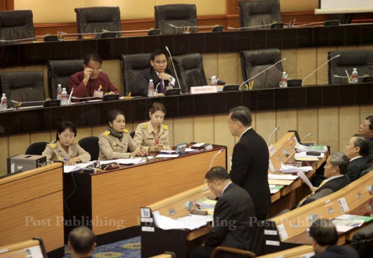 Yingluck fails to appear in impeachment case