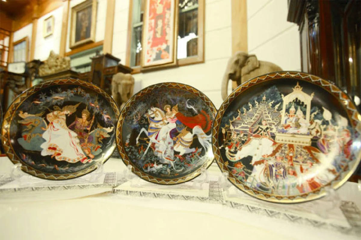 อดุลย์ โชติวัชร เสน่ห์ของเก่ายิ่งสะสมยิ่งรักยิ่งผูกพัน