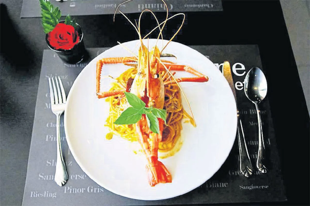 ไวน์ โซไซตี้ ที่ฮิปใน ยูดี ทาวน์