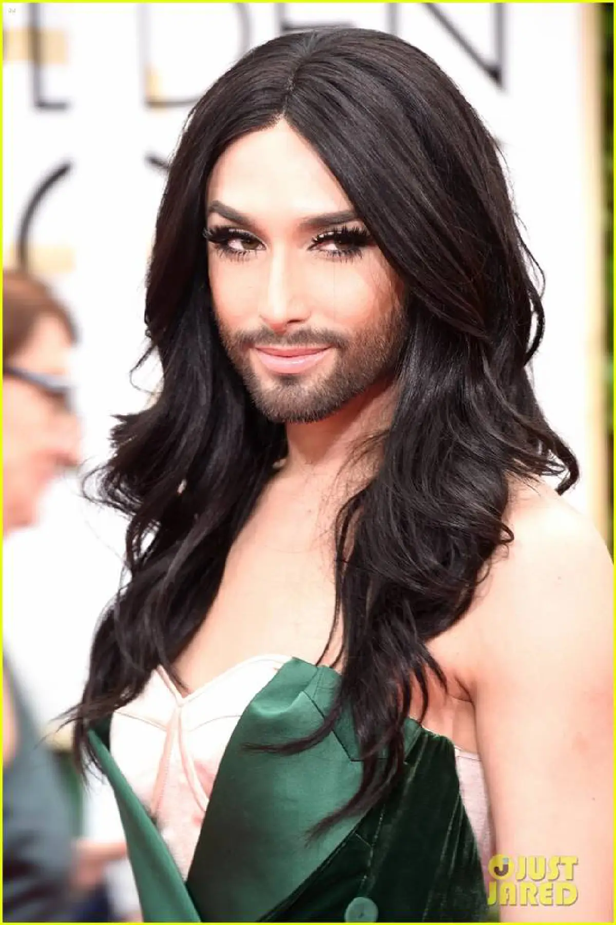 กะเทยมีเครา!"คอนชิต้า เวิสต์"สวยเจิดในงานลูกโลกทองคำ