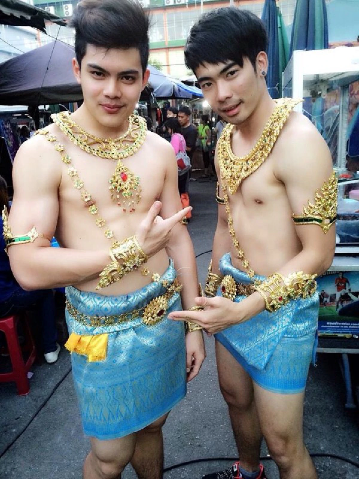 รู้จัก "โทนี่" เบื้องหลัง "ตำถาดอาบทรัพย์" แซ่บ!ทั้งคนตำยันคนเสิร์ฟ